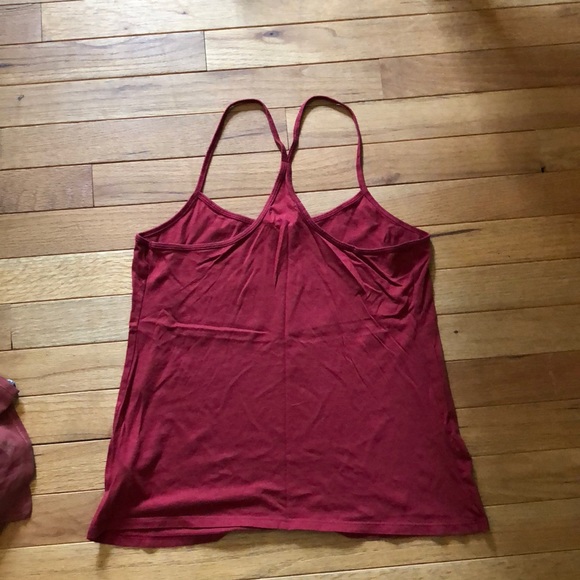 Dark red spaghetti strap tank top - Picture 2 of 2